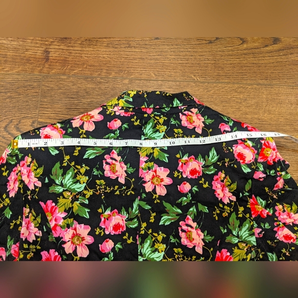 Rehab flamboyant floral blazer, size medium - Picture 2 of 7